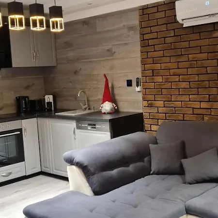 Apartment Travertin Eger
